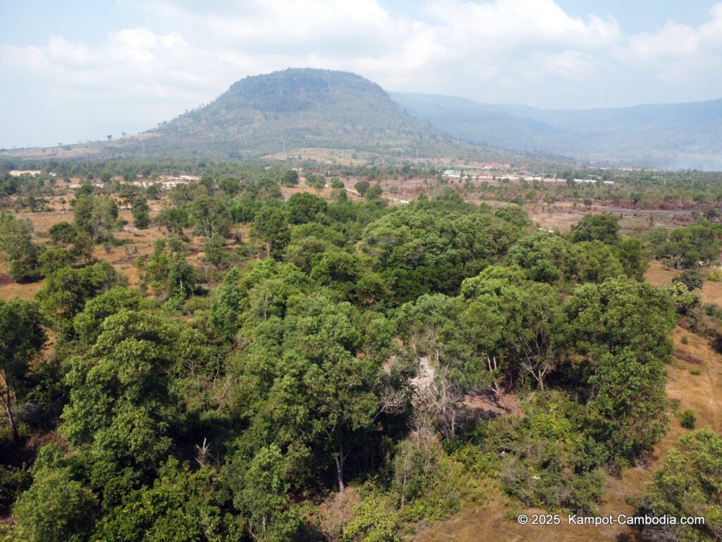 kraoub resort in kampot cambodia