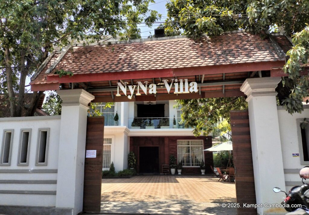 nyna villa in kampot cambodia