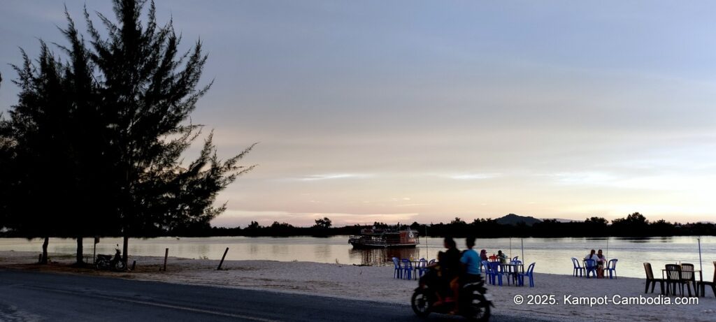 koh smao beach on the kampot river in cambodia