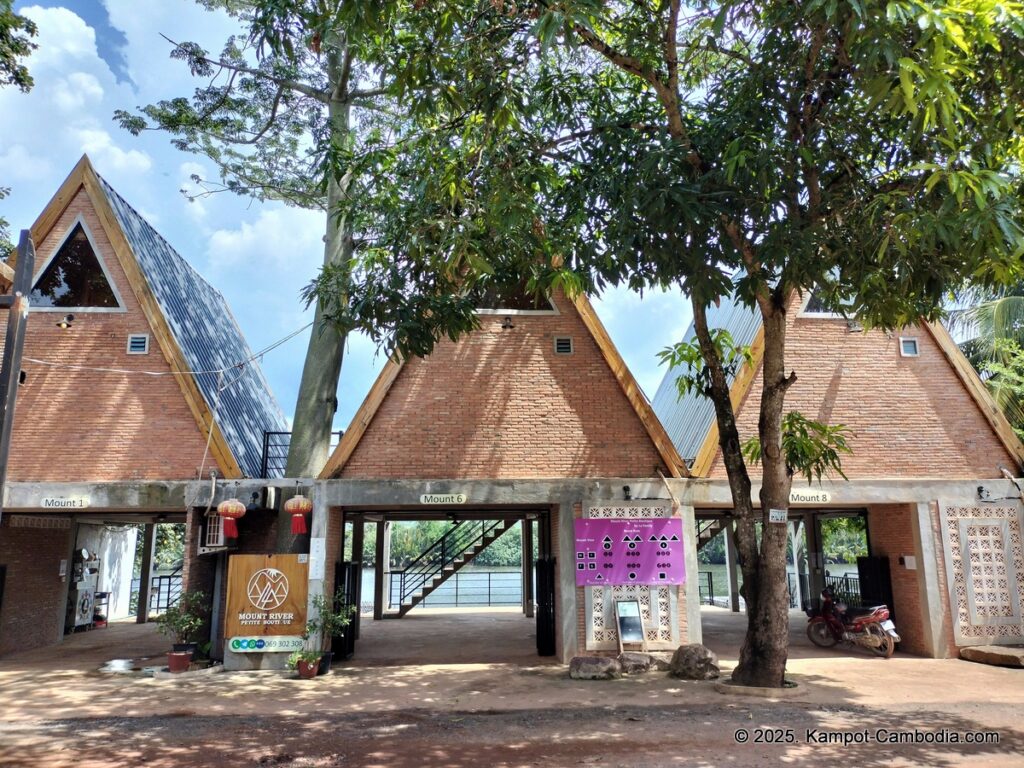 mount river petite boutique in kampot cambodia