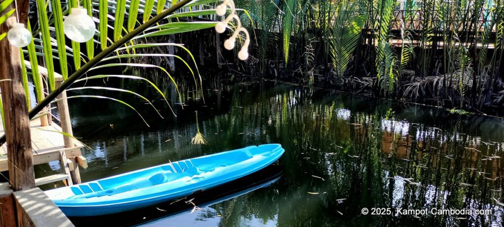 v relaxing resort in kampot cambodia