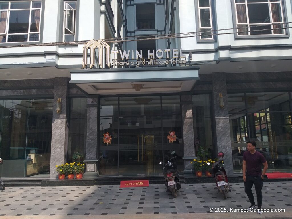 twin hotel in kampot cambodia