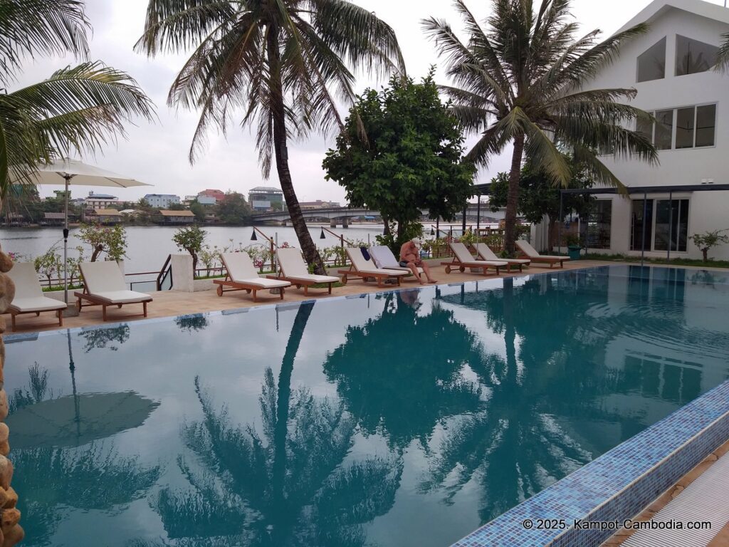 the b resort in kampot cambodia