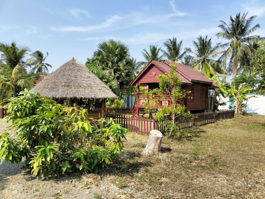 damnak borey resort in kampot cambodia