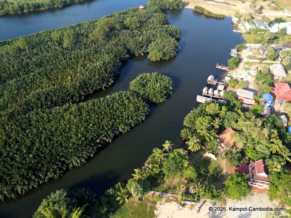 sloek chak bungalows in kampot cambodia