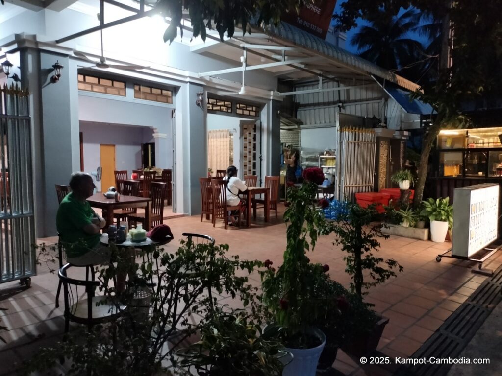 lea's thai restaurant in kampot cambodia