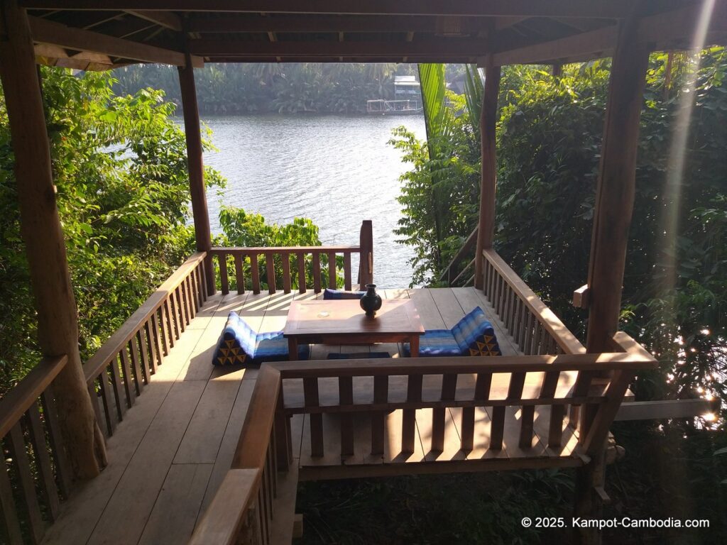 peam snea resort in kampot cambodia