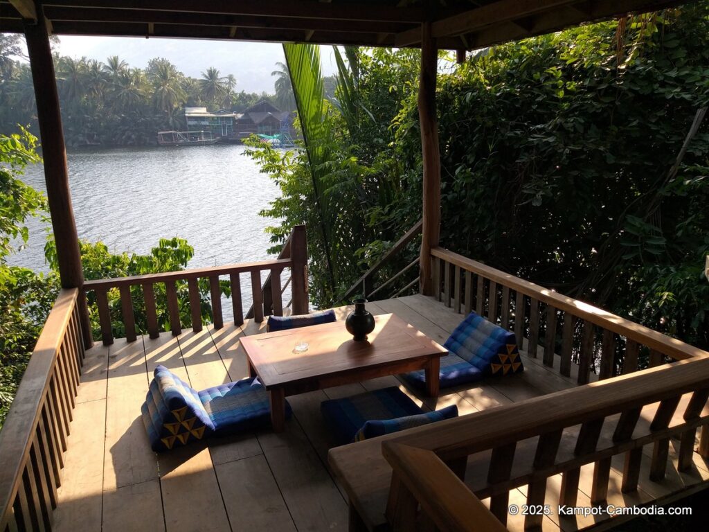 peam snea resort in kampot cambodia