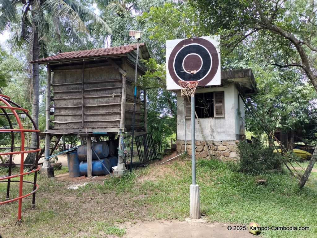 Welcome to Les Manguiers, Mango Tree Hotel Resort in kampot cambodia