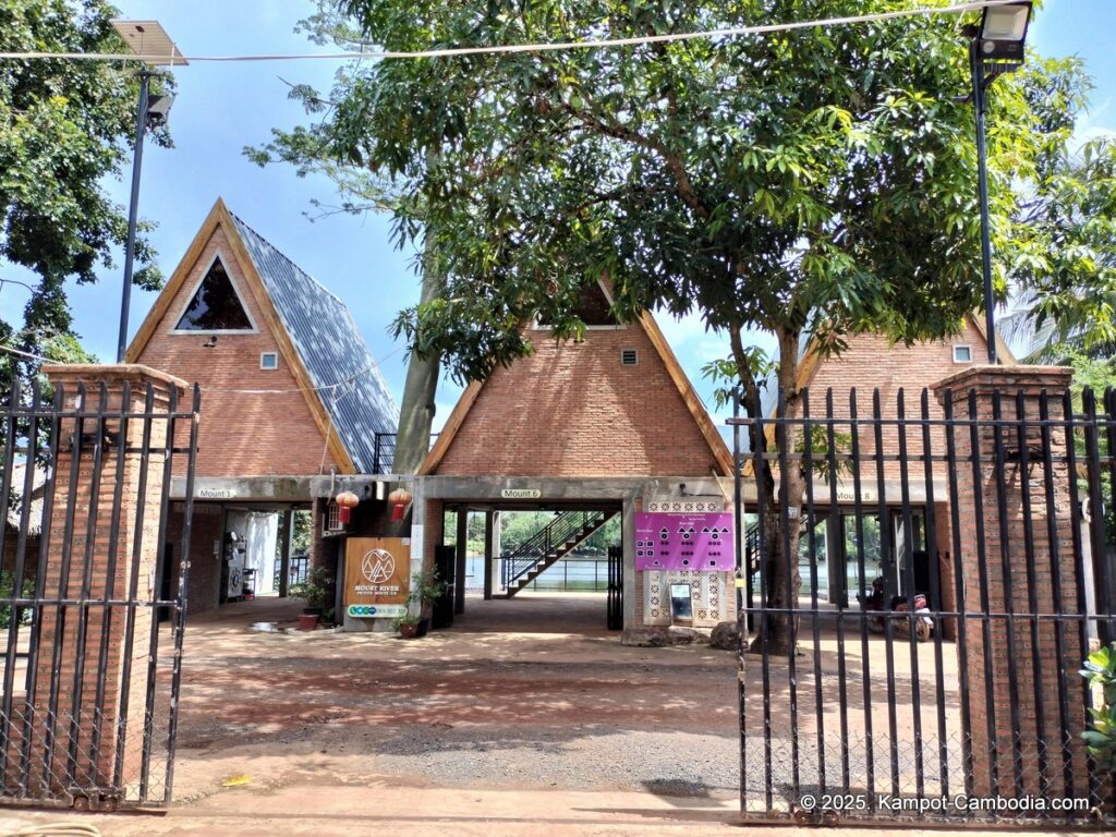 mount river petite boutique in kampot cambodia