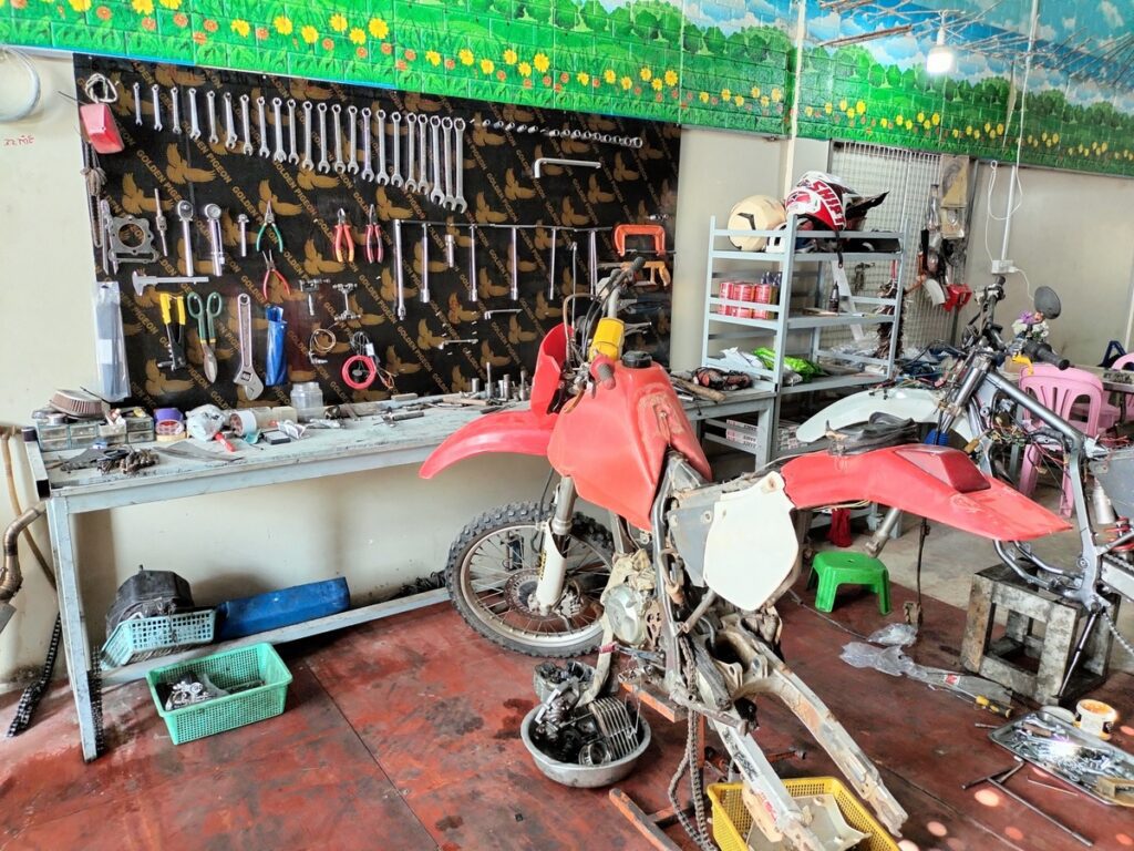 tin tin motorbike motorcycle rental and repair in kampot cambodia