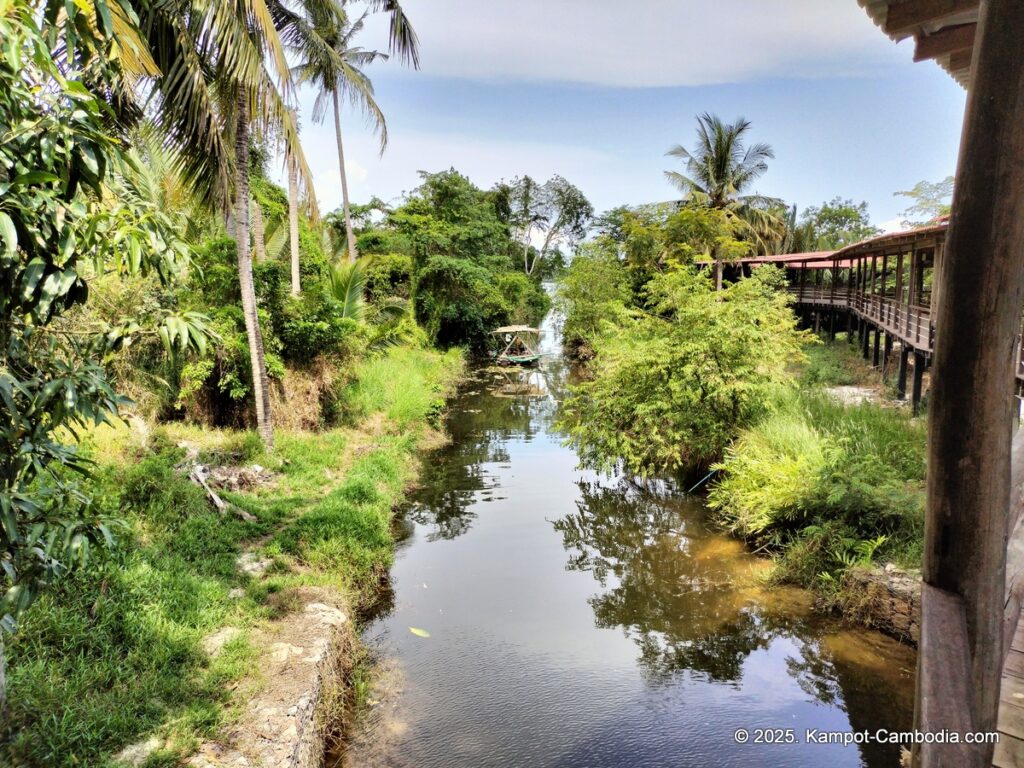 peam snea resort in kampot cambodia