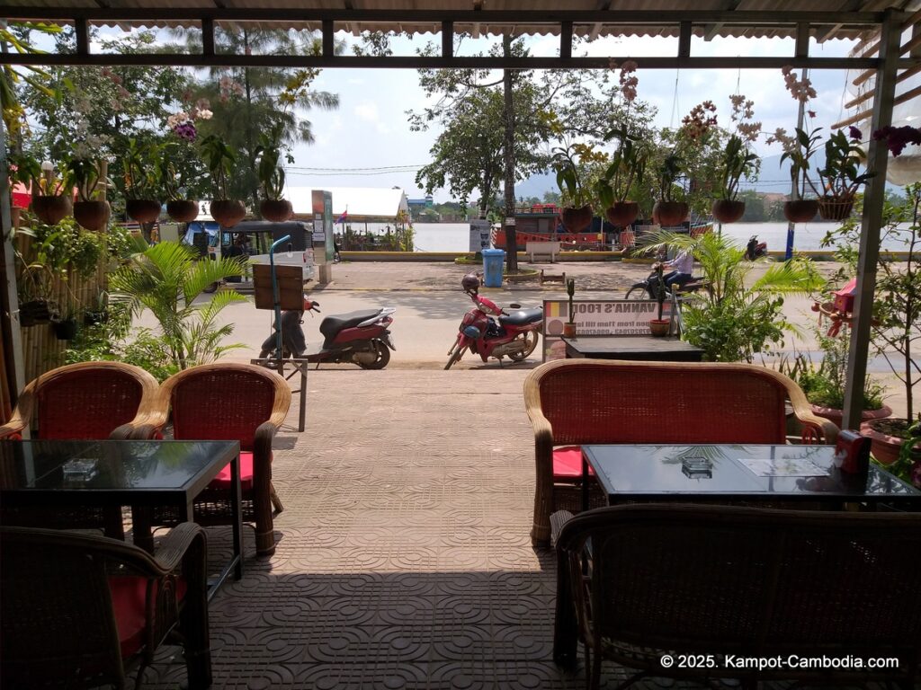 vanna restaurant in kampot cambodia