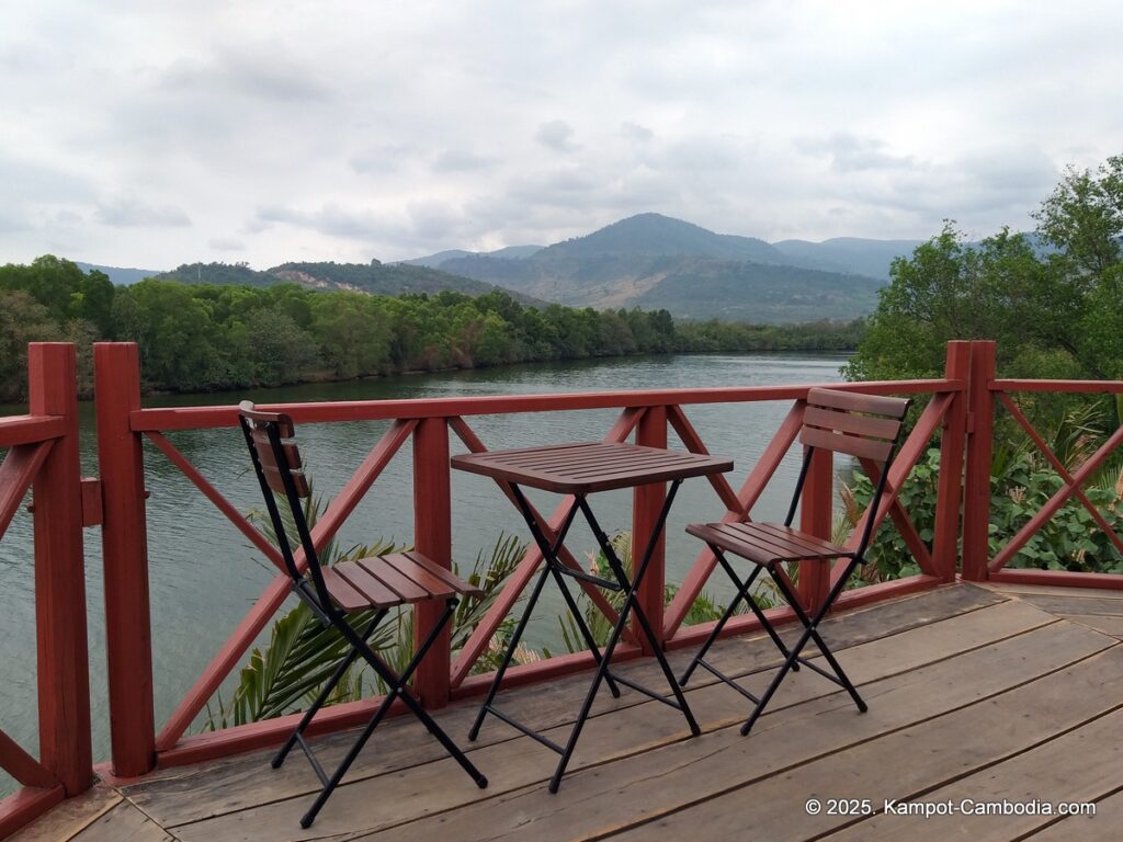 sloek chak bungalows in kampot cambodia