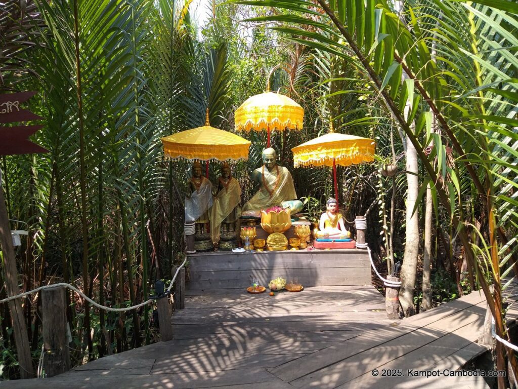 sloek chak bungalows in kampot cambodia