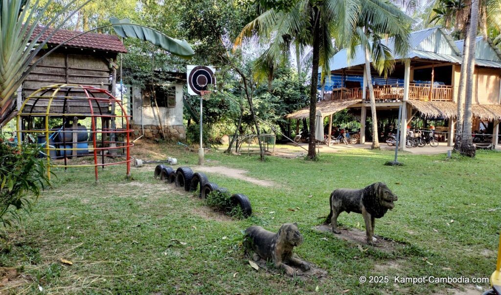 les manguiers kampot cambodia