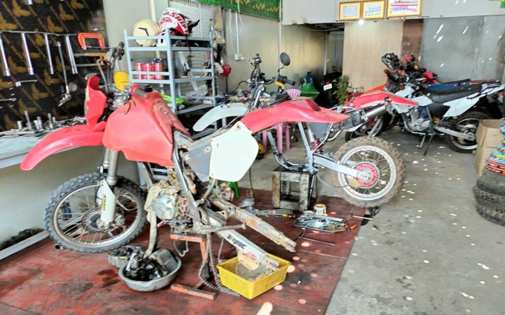 tin tin motorbike motorcycle rental and repair in kampot cambodia