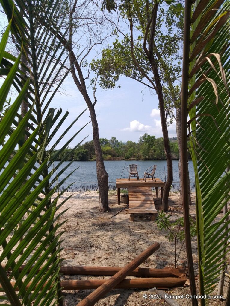 sloek chak bungalows in kampot cambodia