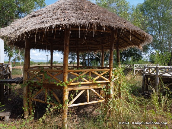 La plage de Kampot by Lee & Hap Geusthouse in kampot cambodia