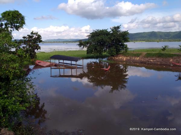 secret lake in kampot, cambodia