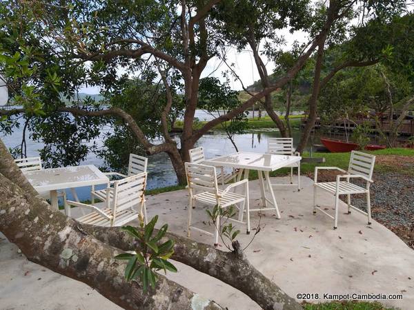 secret lake in kampot, cambodia