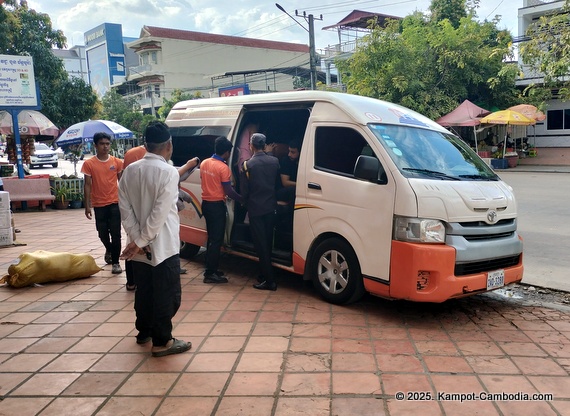 VET Vireak Buntham Express bus between kampot and phnom penh, cambodia