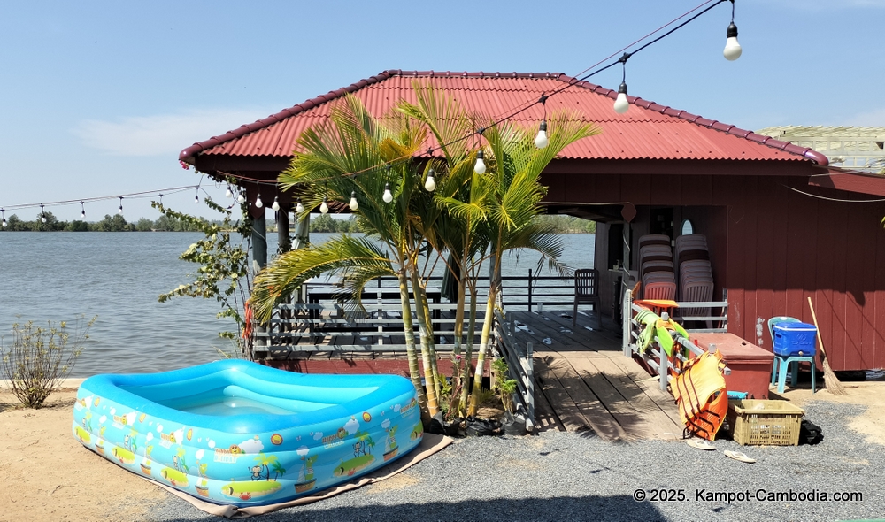 sony phnom doang bungalows in kampot cambodia