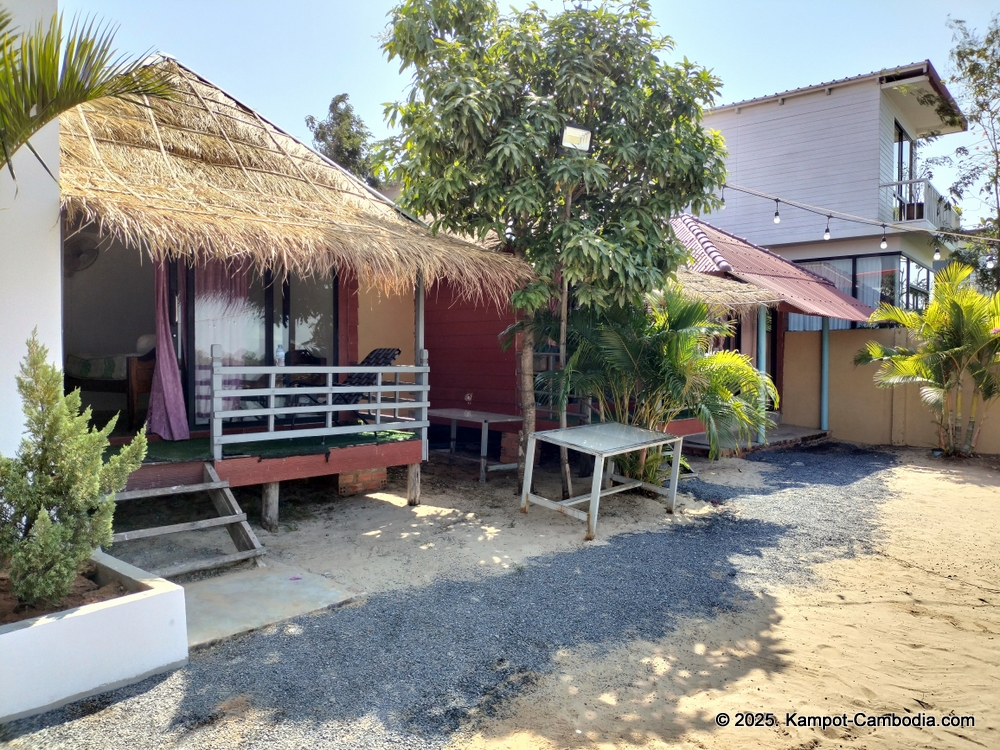 sony phnom doang bungalows in kampot cambodia