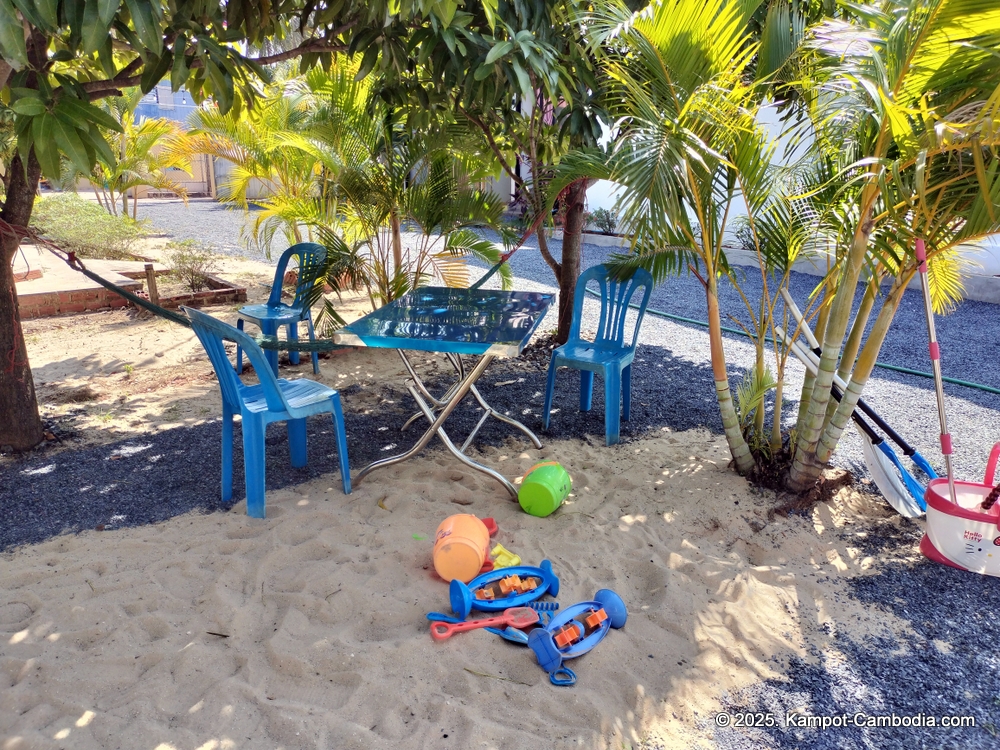 sony phnom doang bungalows in kampot cambodia