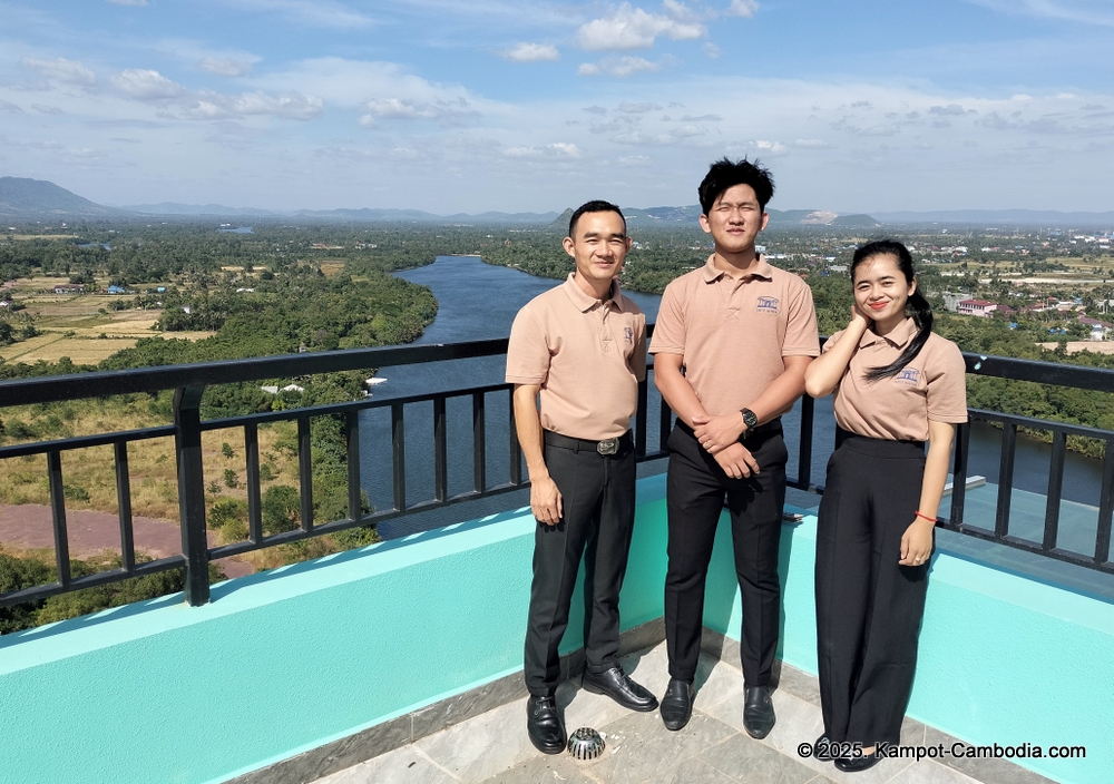 castle bayview hotel in kampot cambodia