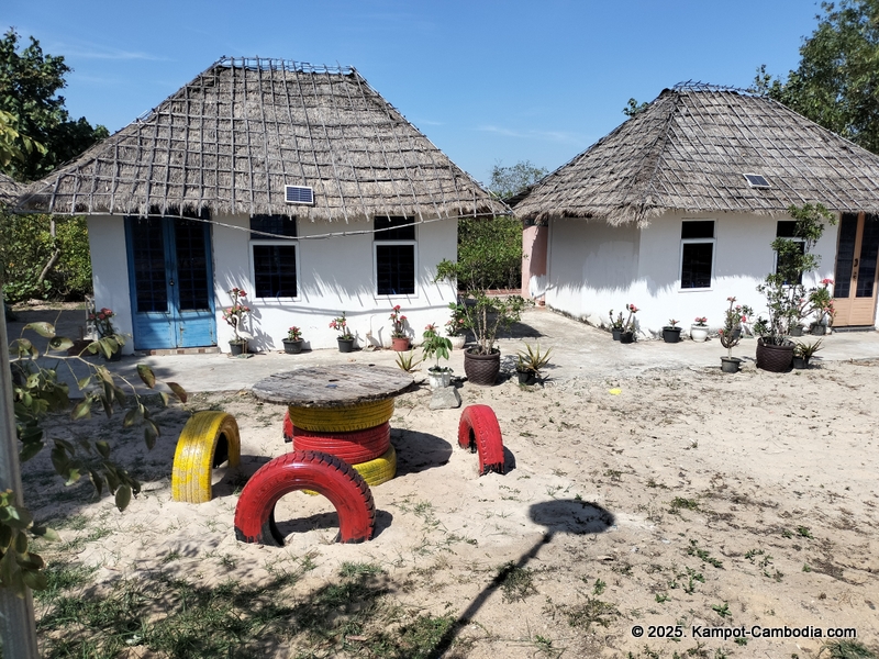 Koh Smos Sne Love Island in kampot, cambodia