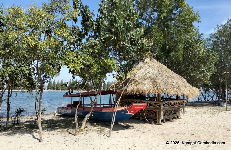 Koh Smos Sne Love Island in kampot, cambodia