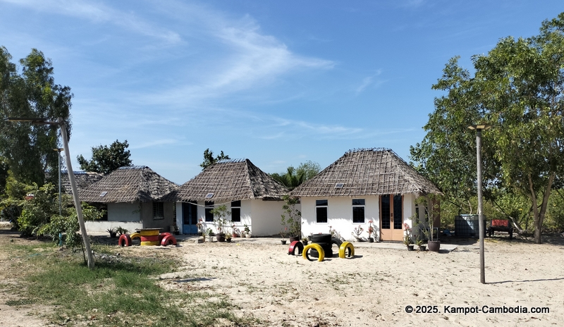 Koh Smos Sne Love Island in kampot, cambodia