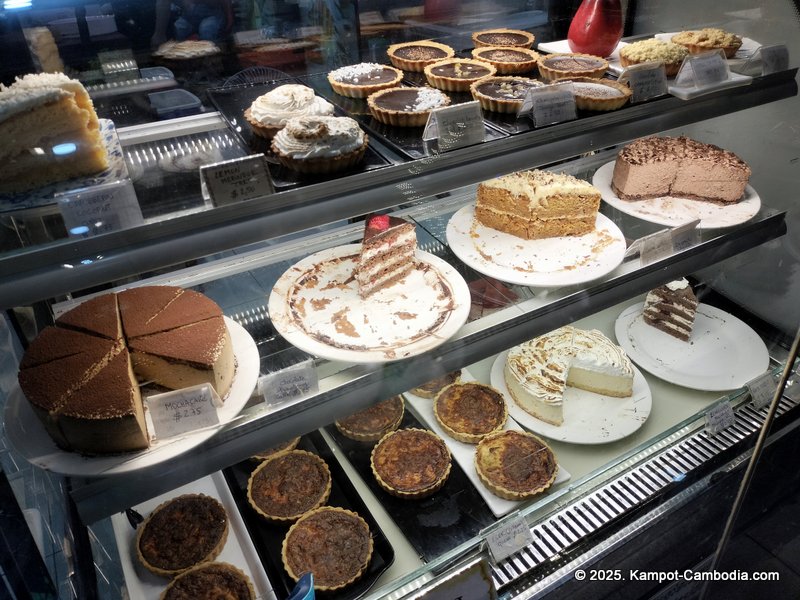 douceurs de kampot in cambodia. cafe and restaurant and bakery