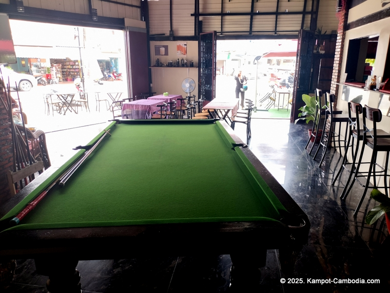 jenny's corner thai food and bar in kampot cambodia