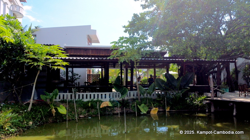 r & b boutique in kampot cambodia