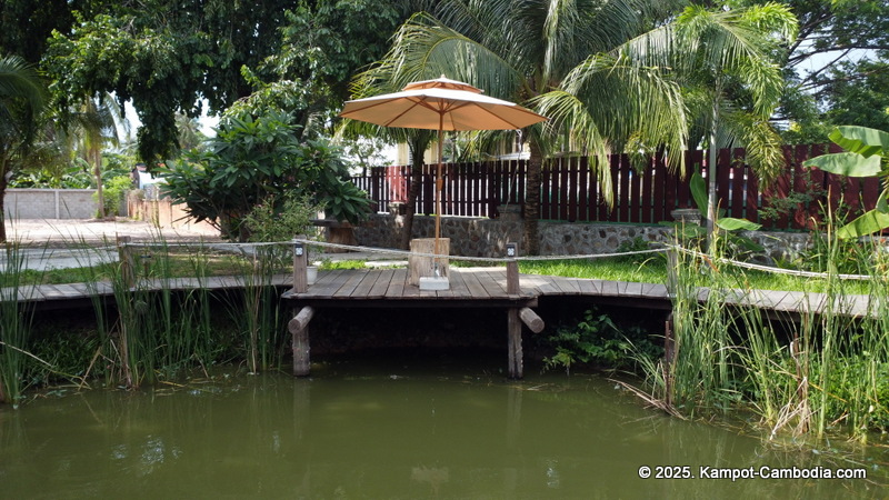 r & b boutique in kampot cambodia