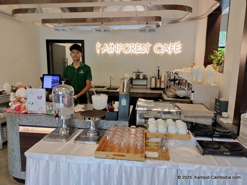 rainforest hotel in kampot cambodia