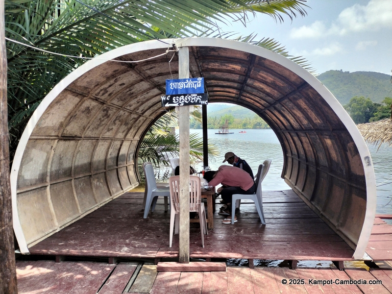 daung te river park in kampot cambodia