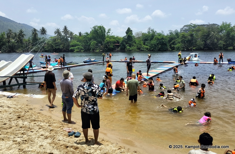 daung te river park in kampot cambodia