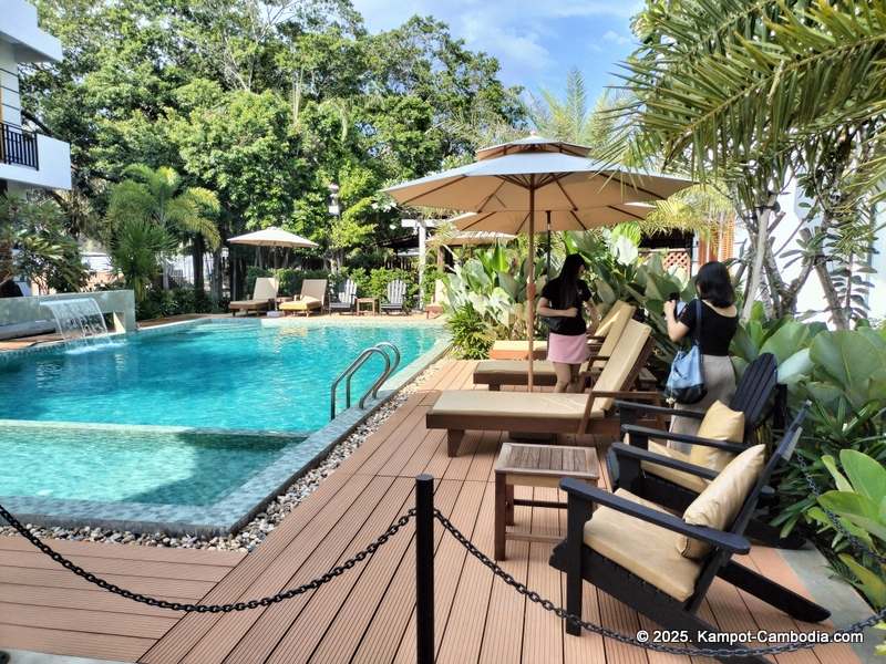 r & b boutique in kampot cambodia