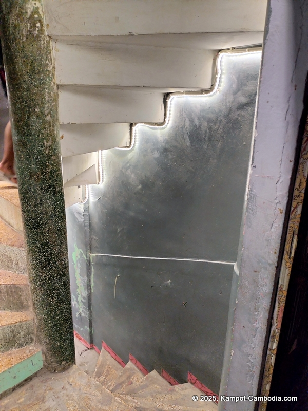 players pool hall, golf simulator, karaoke, sports bar, and sky bar in kampot, cambodia