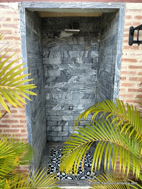 villa sultan in kampot, cambodia