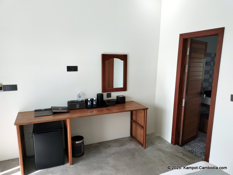 palm town restaurant and rooms in kampot cambodia