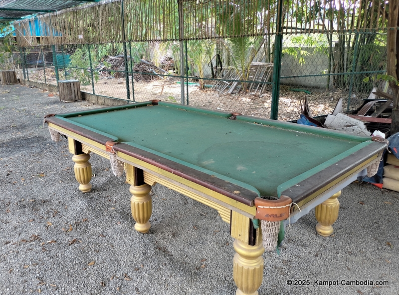 palm town restaurant and rooms in kampot cambodia