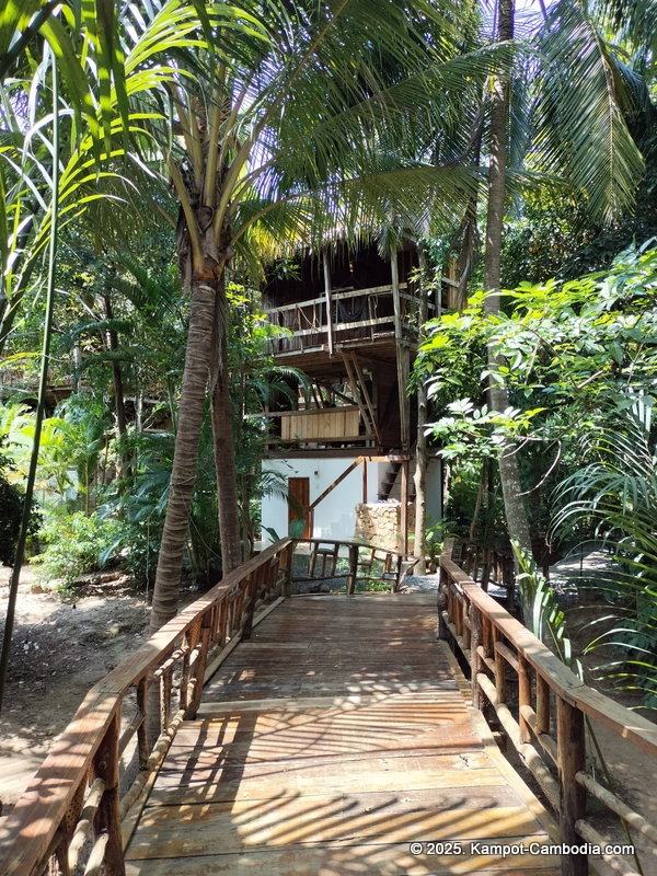 sabay beach kampot hotel in cambodia