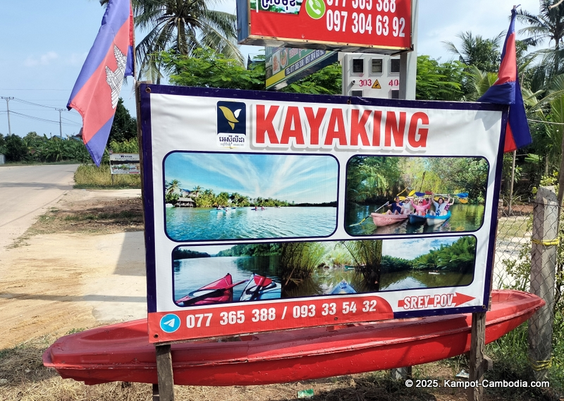 Srey Pov Mlop Dong River bungalows and kayaking in Kampot, Cambodia