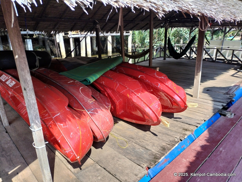 Srey Pov Mlop Dong River bungalows and kayaking in Kampot, Cambodia
