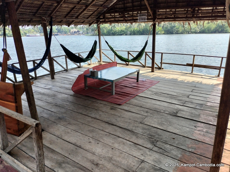 Srey Pov Mlop Dong River bungalows and kayaking in Kampot, Cambodia