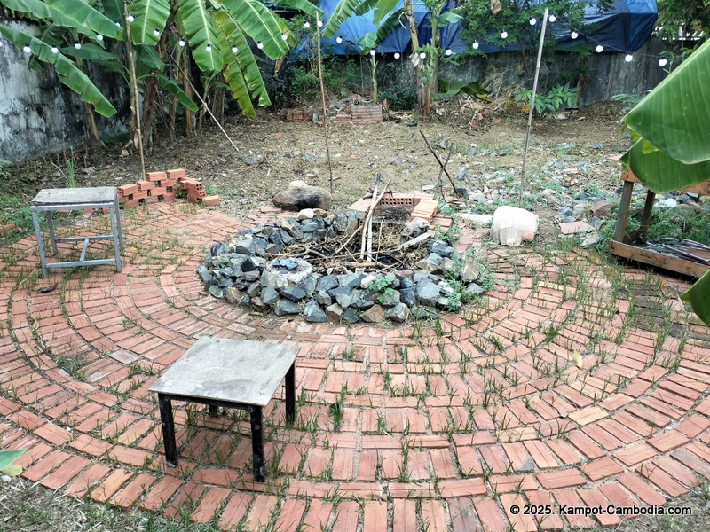 Derm Svay Guesthouse, restaurant, and yoga in Kampot, Cambodia